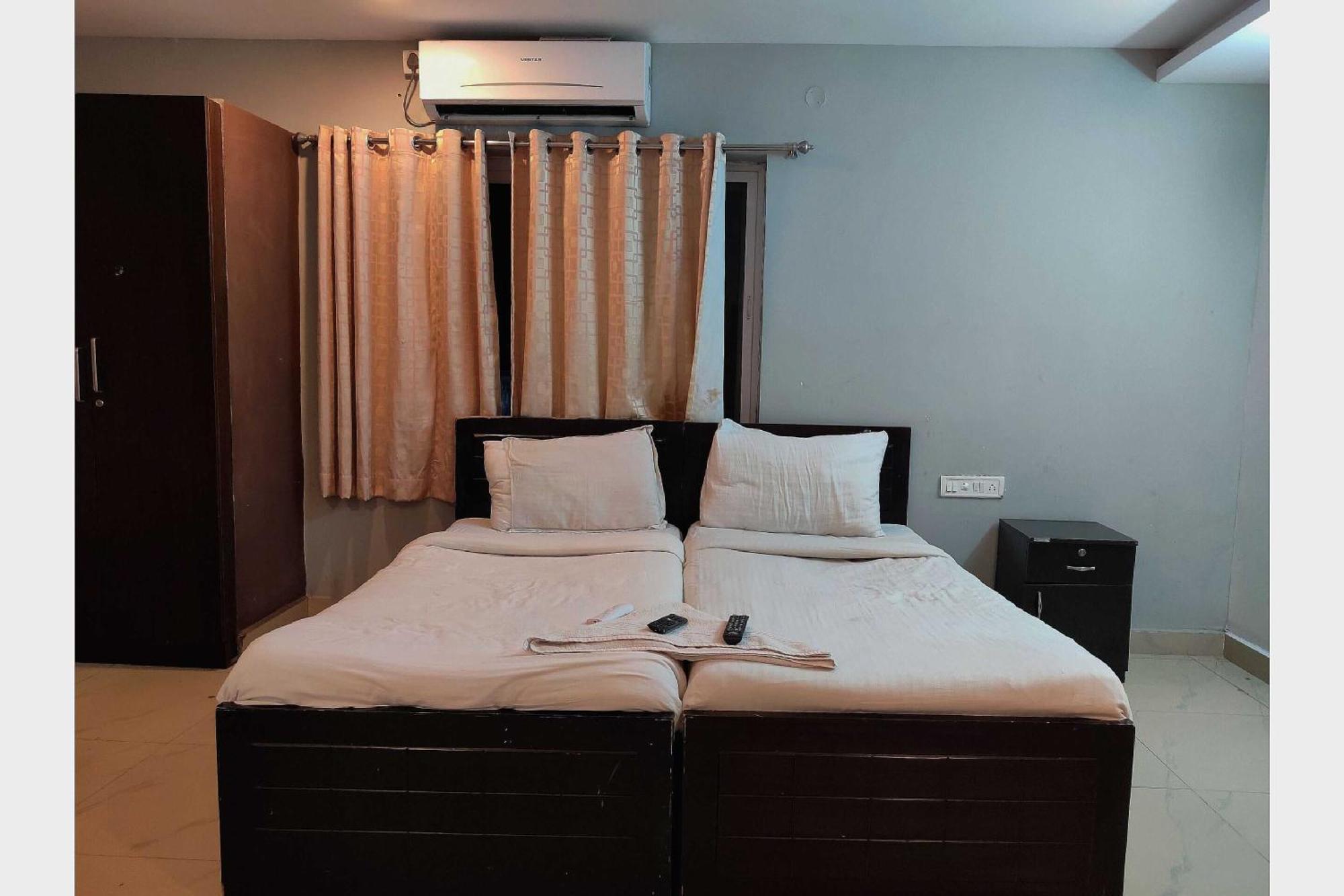 Hotel O White Solitaire Ludhiana Exterior photo